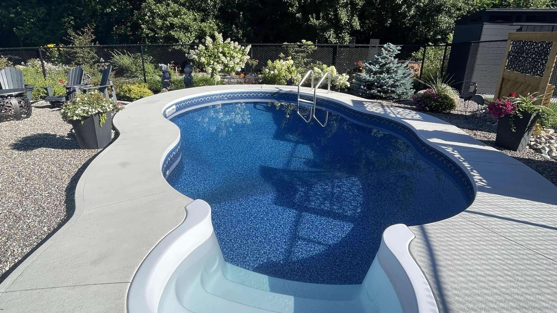 Pools for Small Backyards in Ottawa: What You Need to Know